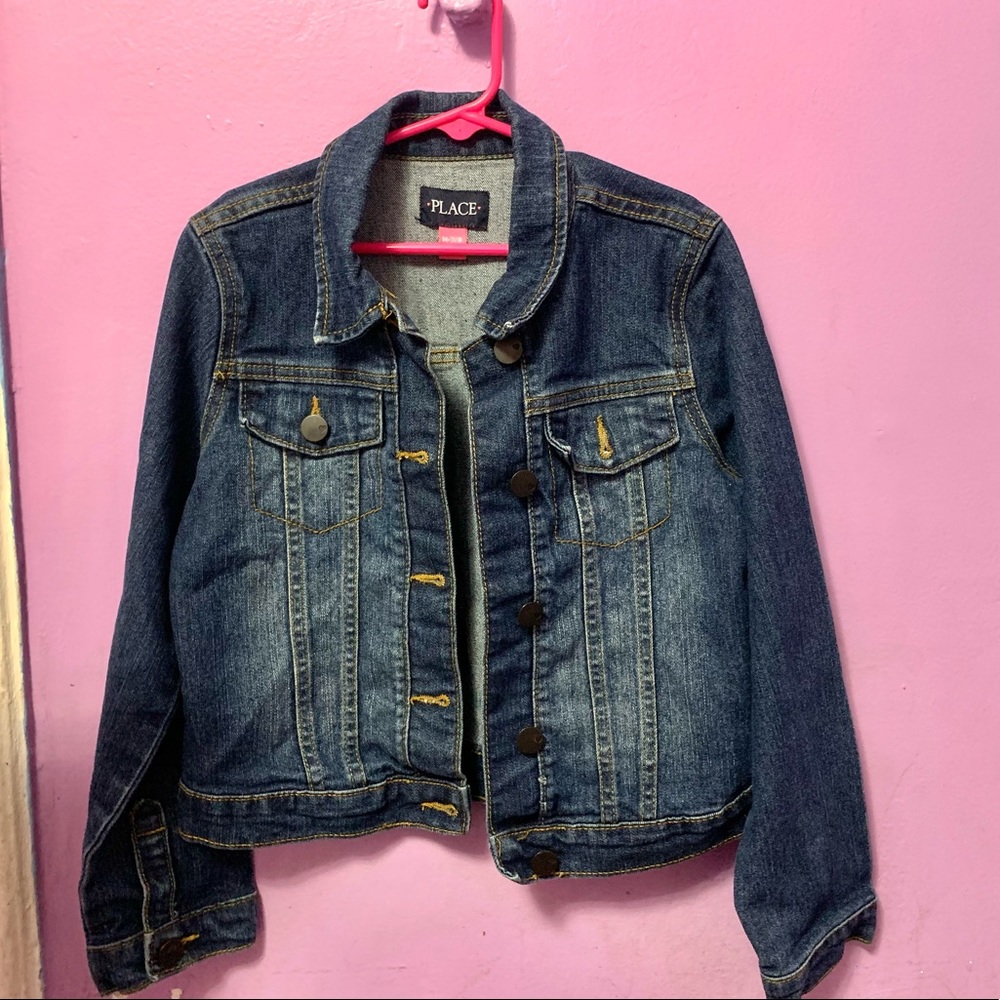 This is a Jean Jacket from The Children Place. It is size M • 7/8 for Kids!❤️